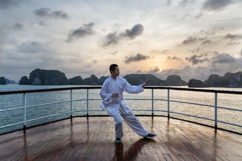 Emeraude Classic Cruises Hotel Ha Long Eksteriør billede