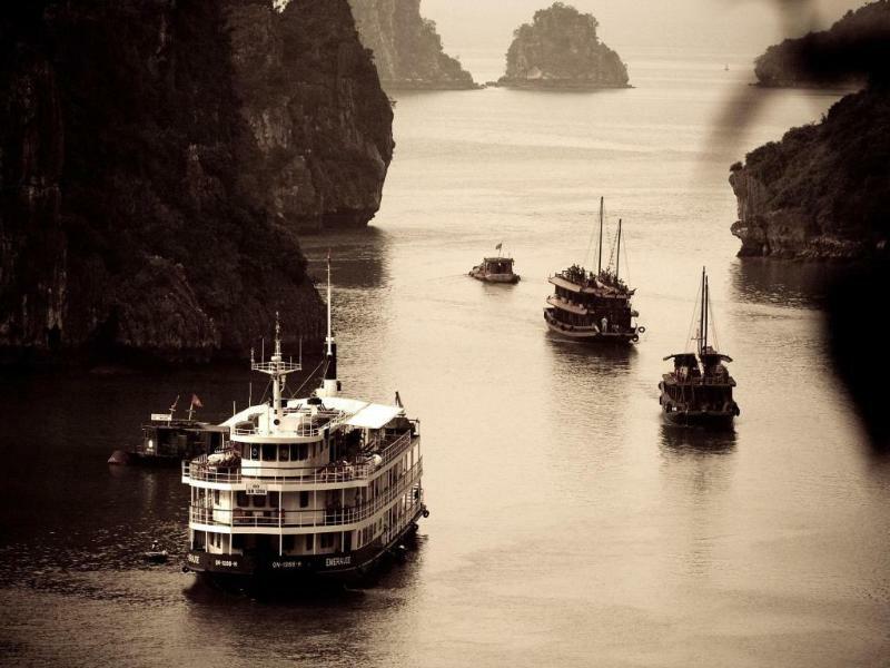 Emeraude Classic Cruises Hotel Ha Long Eksteriør billede