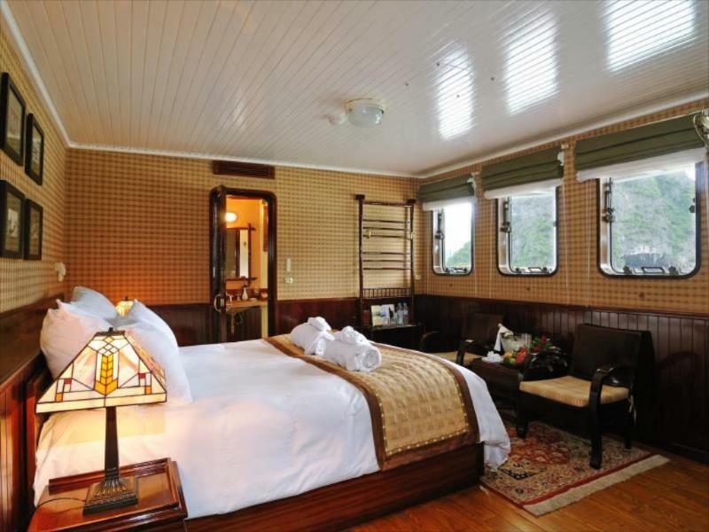 Emeraude Classic Cruises Hotel Ha Long Eksteriør billede