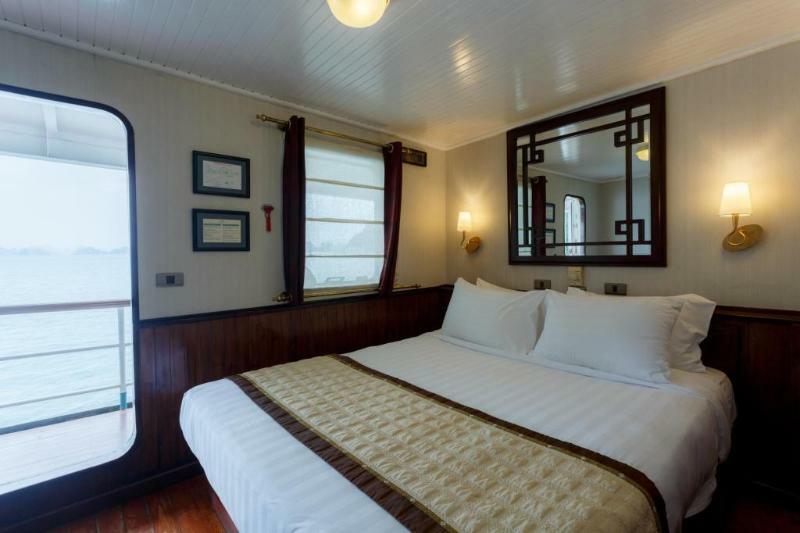 Emeraude Classic Cruises Hotel Ha Long Eksteriør billede